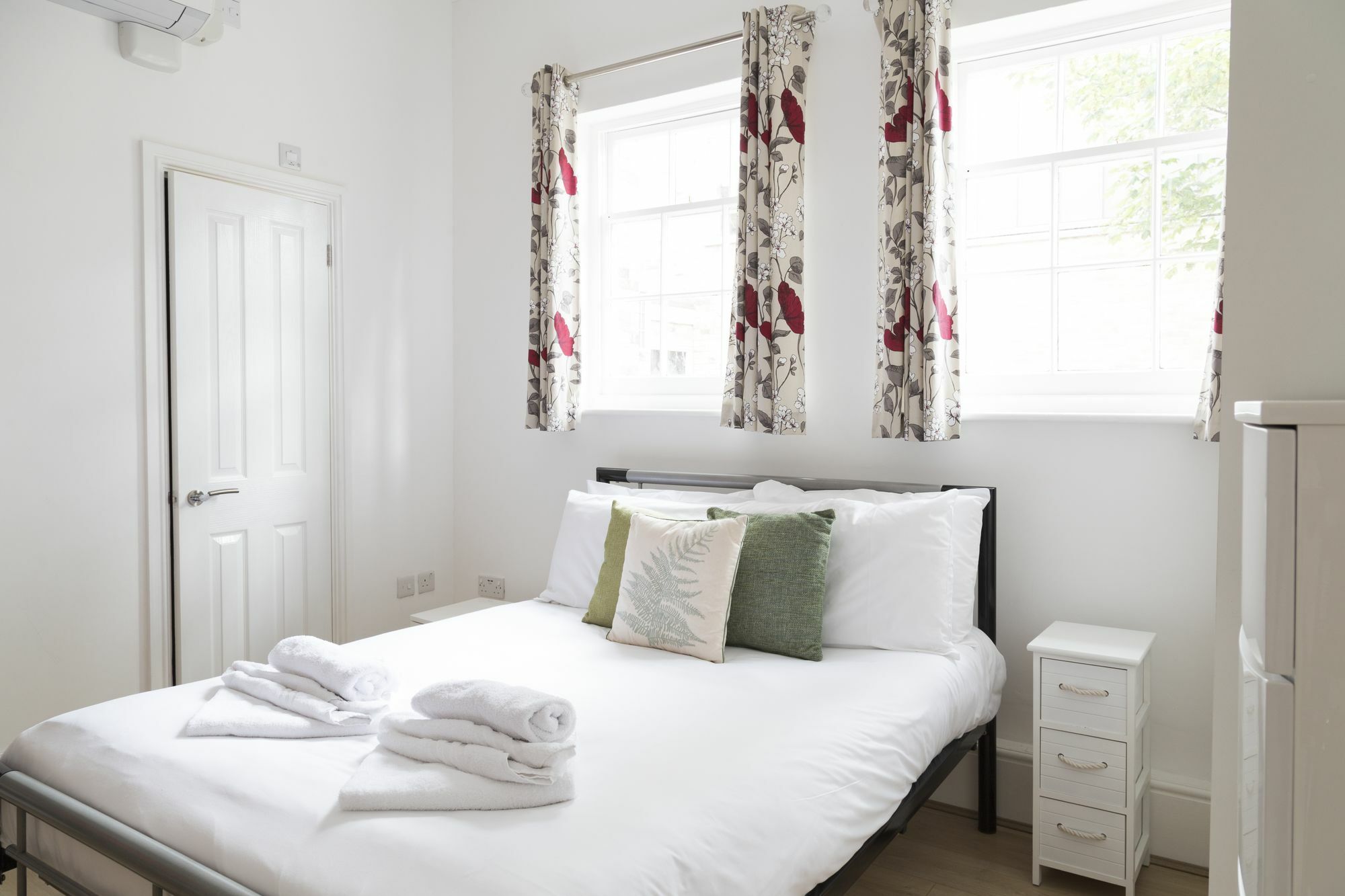 City Studios Apartment